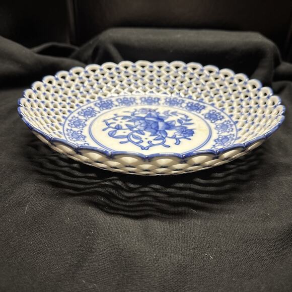 Blue And White Lace Bowl 10 Inches Diameter Centerpiece Statement piece - Picture 9 of 16